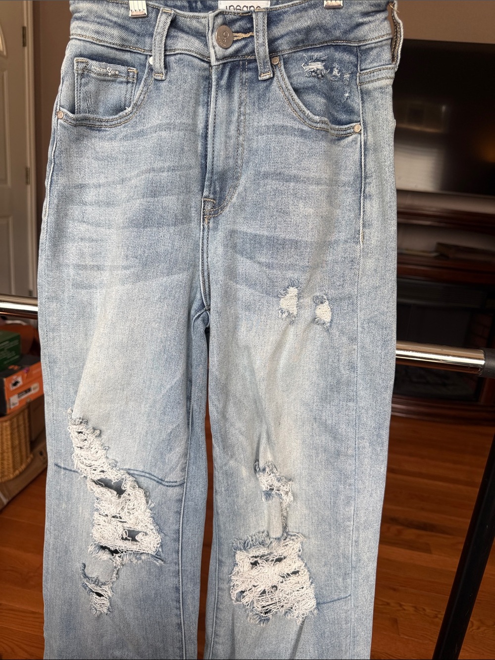 High-Rise Light Blue Distressed Women’s Jeans 0/23 size